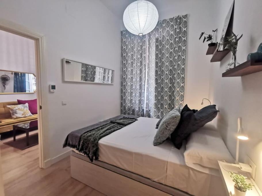 Apartamento A 2 Minutos De Plaza La Merced, Málaga Exteriör bild